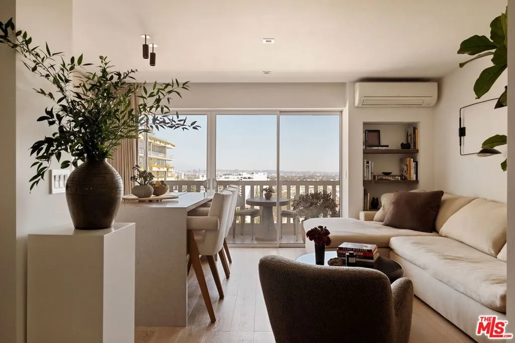 999 N Doheny Drive 807, West Hollywood, California 90069 home-pic-0